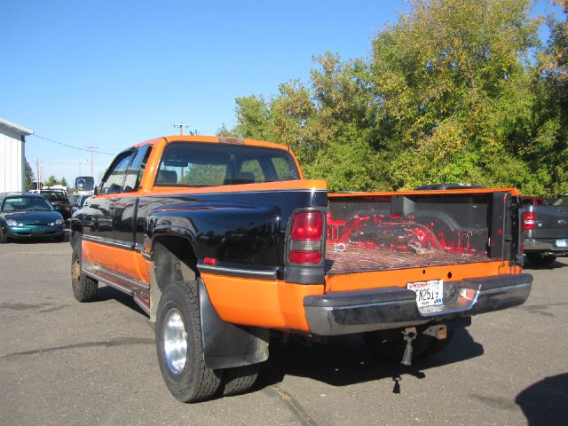 Dodge Ram 3500 1995 photo 4