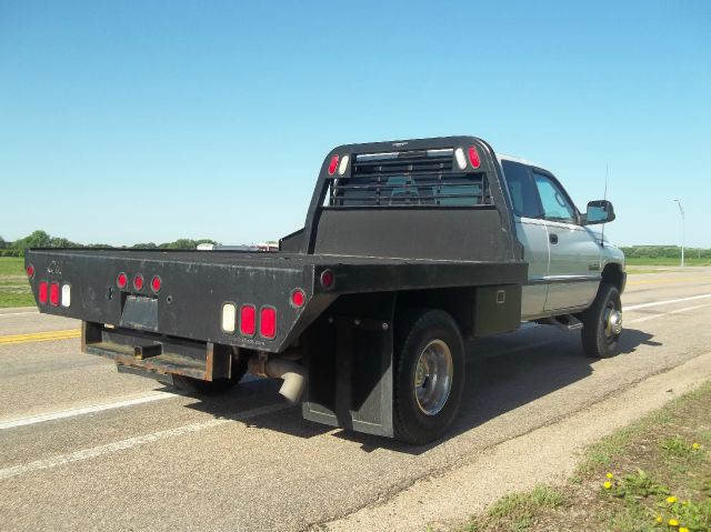 Dodge Ram 3500 1997 photo 4