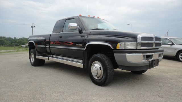 Dodge Ram 3500 1997 photo 1