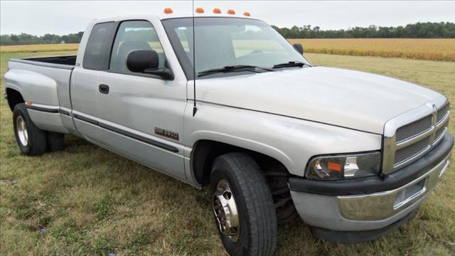 Dodge Ram 3500 1998 photo 2