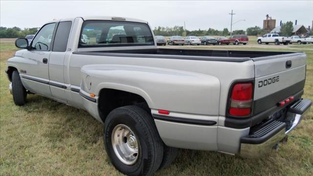 Dodge Ram 3500 1998 photo 3