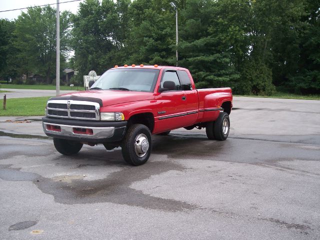 Dodge Ram 3500 1998 photo 4