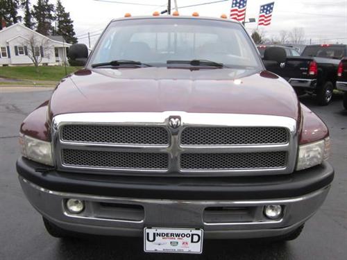 Dodge Ram 3500 2000 photo 3