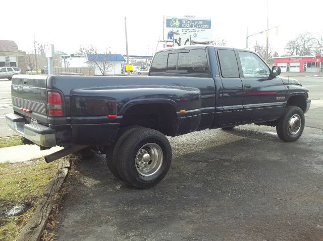 Dodge Ram 3500 2000 photo 3