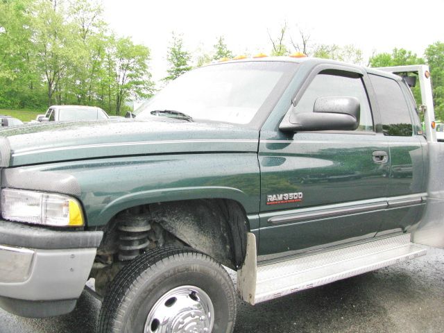 Dodge Ram 3500 2001 photo 15