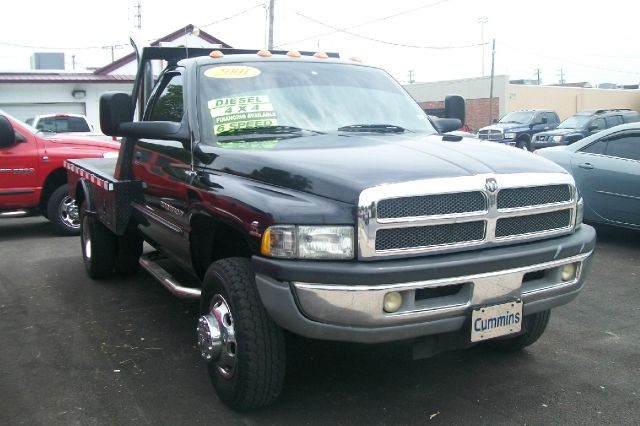 Dodge Ram 3500 2001 photo 2