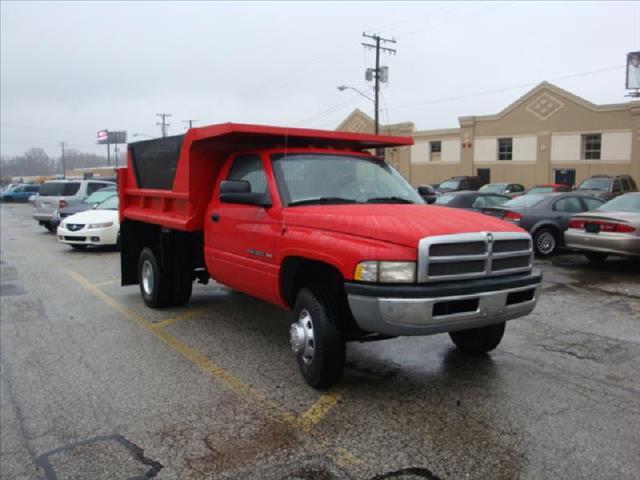 Dodge Ram 3500 2001 photo 2