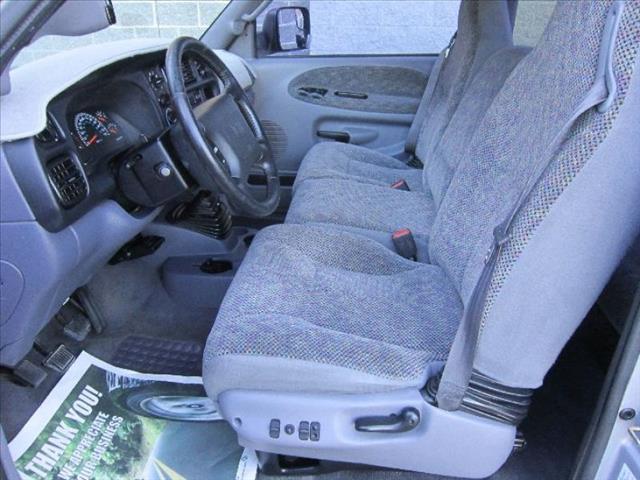 Dodge Ram 3500 2001 photo 11