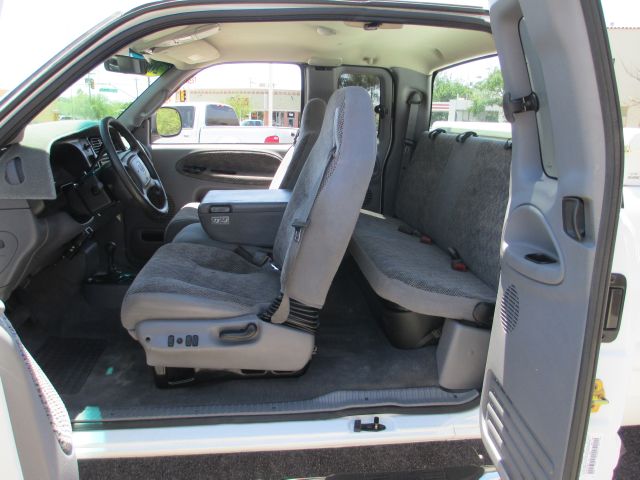 Dodge Ram 3500 2001 photo 15