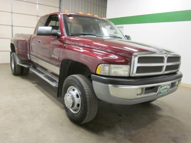 Dodge Ram 3500 2001 photo 2