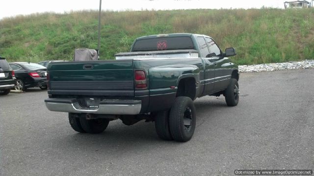 Dodge Ram 3500 2002 photo 1