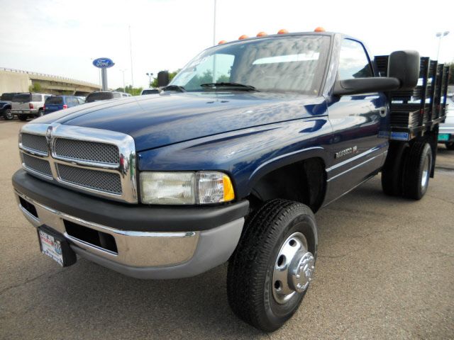 Dodge Ram 3500 2002 photo 1