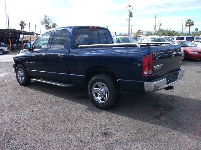 Dodge Ram 3500 2003 photo 2