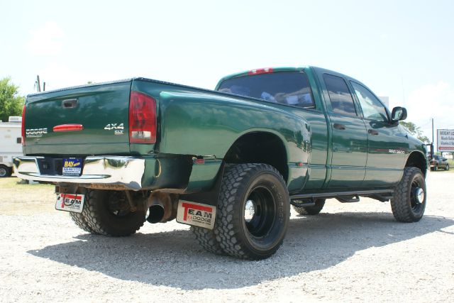 Dodge Ram 3500 2003 photo 2