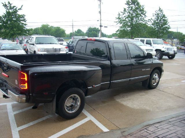 Dodge Ram 3500 2003 photo 3