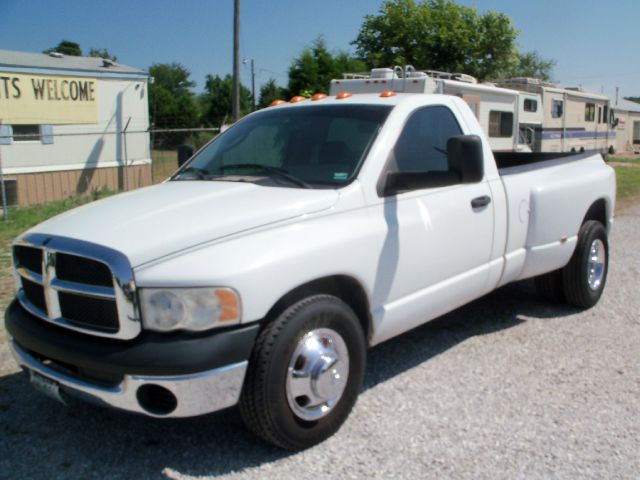 Dodge Ram 3500 2003 photo 3