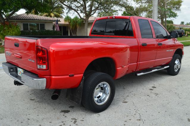 Dodge Ram 3500 2004 photo 4