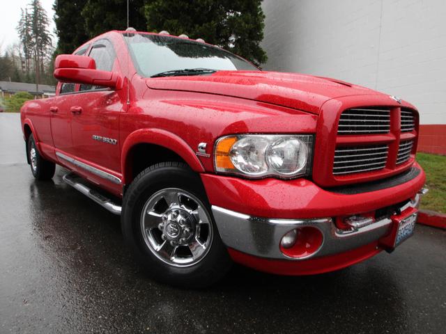 Dodge Ram 3500 2004 photo 2