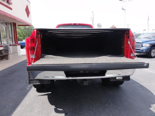 Dodge Ram 3500 2004 photo 3