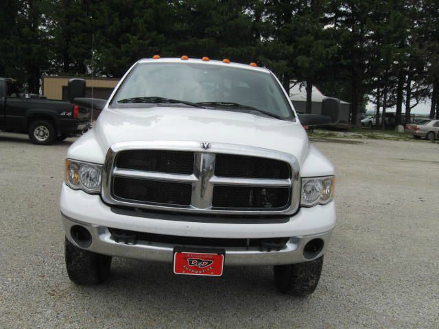 Dodge Ram 3500 2004 photo 19