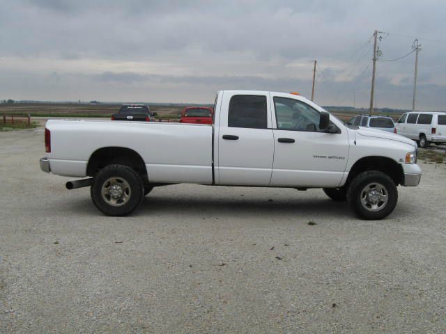 Dodge Ram 3500 2004 photo 20