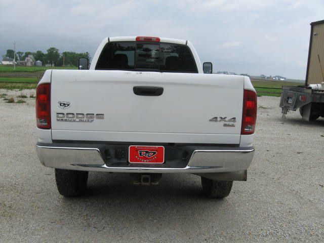 Dodge Ram 3500 2004 photo 24