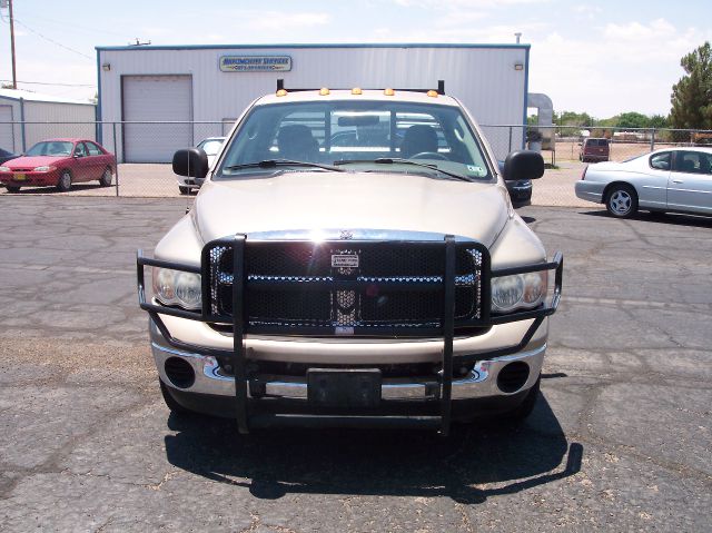 Dodge Ram 3500 2004 photo 4