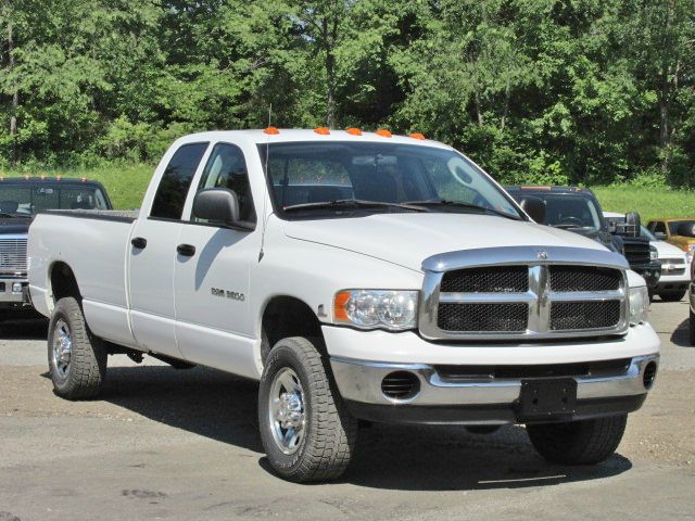 Dodge Ram 3500 2004 photo 1