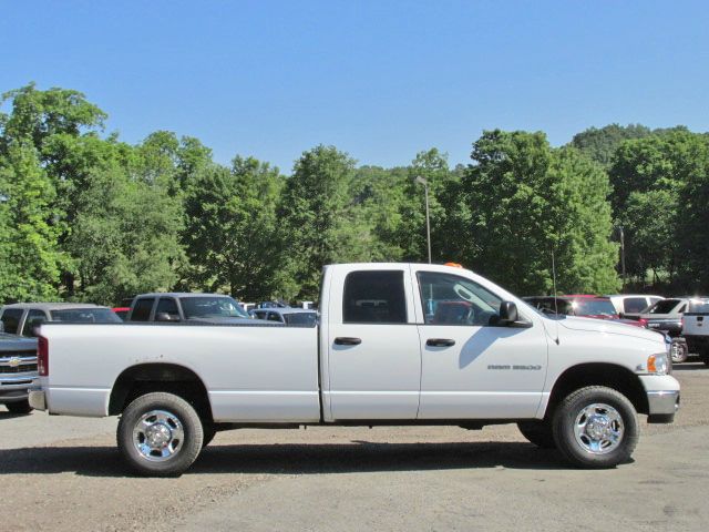 Dodge Ram 3500 2004 photo 4