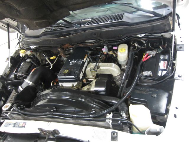 Dodge Ram 3500 2004 photo 39