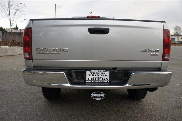 Dodge Ram 3500 2004 photo 4