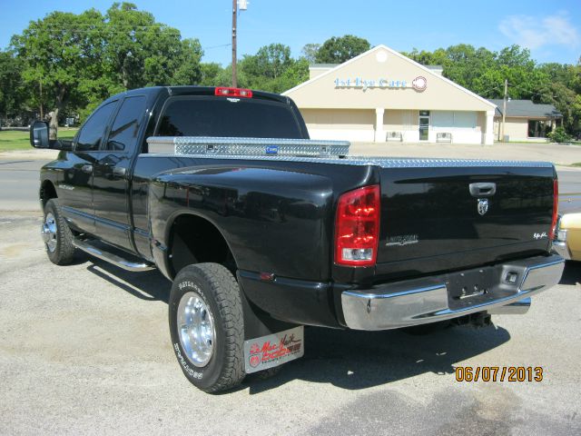 Dodge Ram 3500 2004 photo 10