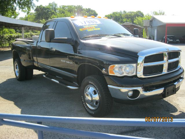 Dodge Ram 3500 2004 photo 14