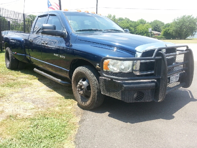 Dodge Ram 3500 2004 photo 1