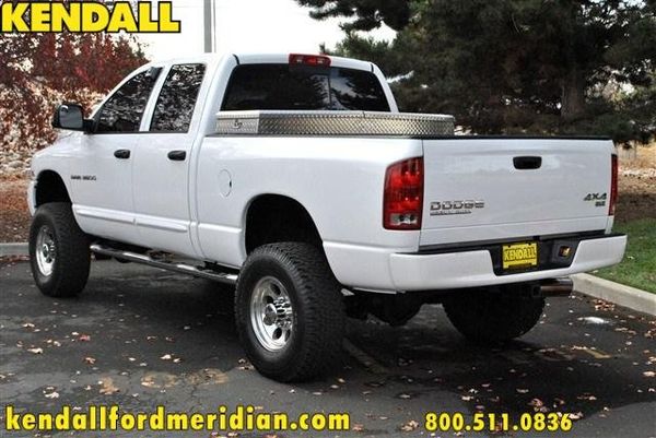 Dodge Ram 3500 2004 photo 2