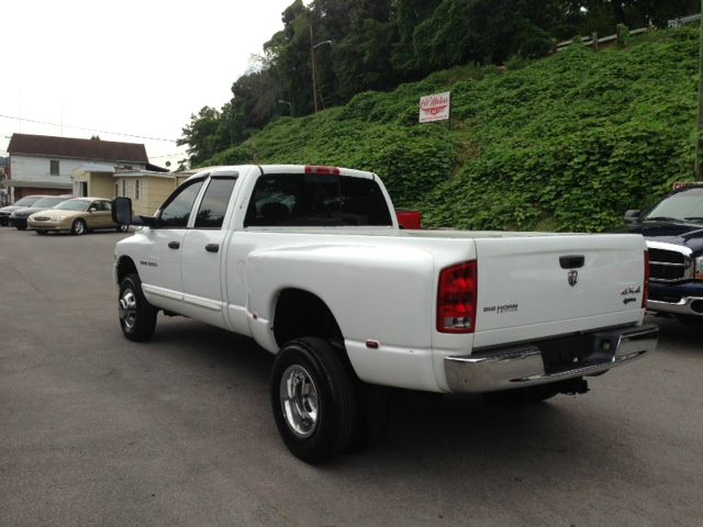 Dodge Ram 3500 2004 photo 1