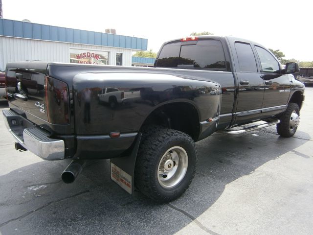 Dodge Ram 3500 2005 photo 2