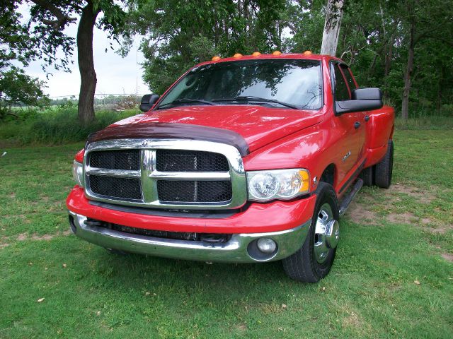 Dodge Ram 3500 LT 5 1/4 Ft Pickup Truck