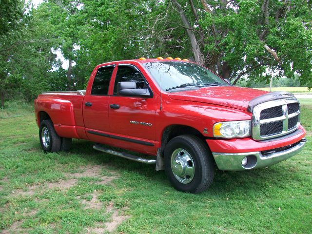 Dodge Ram 3500 2005 photo 18