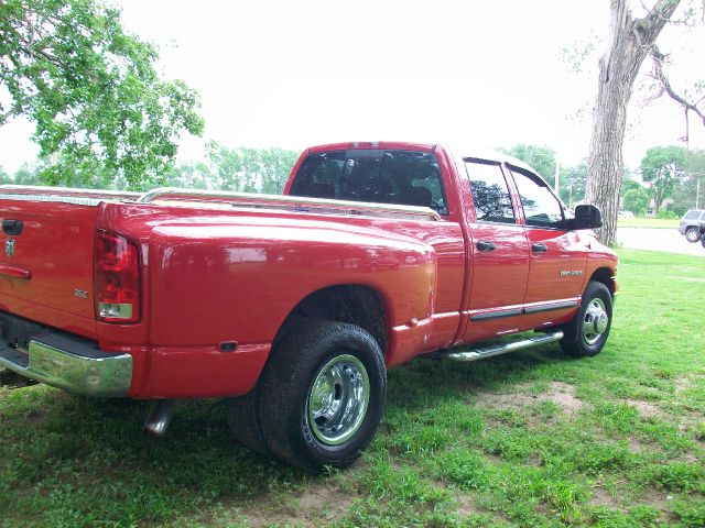 Dodge Ram 3500 2005 photo 19