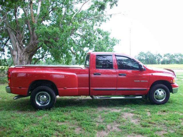 Dodge Ram 3500 2005 photo 27