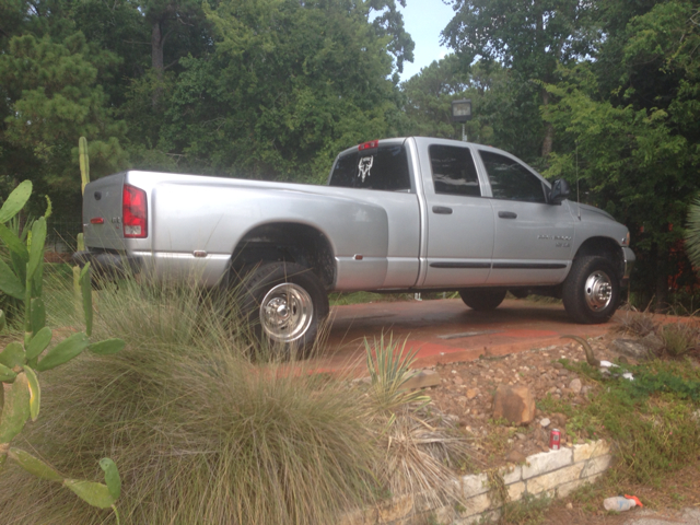 Dodge Ram 3500 2005 photo 4