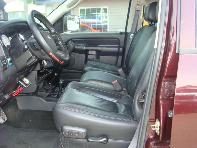 Dodge Ram 3500 2005 photo 2