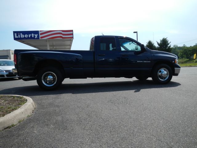 Dodge Ram 3500 2005 photo 20