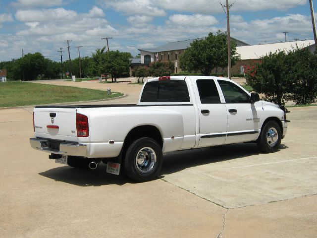 Dodge Ram 3500 2005 photo 3