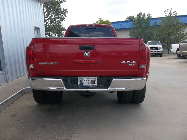 Dodge Ram 3500 2005 photo 3