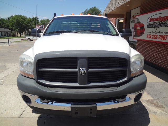 Dodge Ram 3500 2006 photo 3