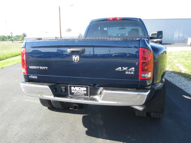 Dodge Ram 3500 2006 photo 18