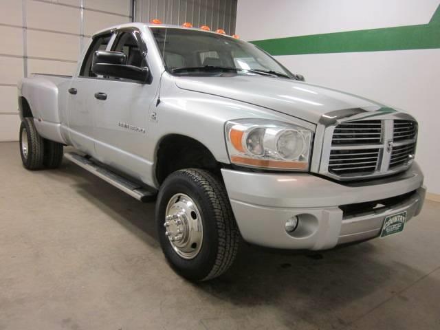 Dodge Ram 3500 2006 photo 3