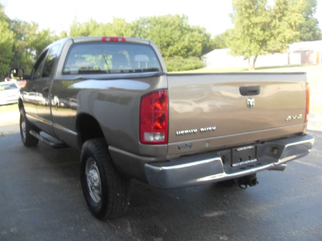 Dodge Ram 3500 2006 photo 2